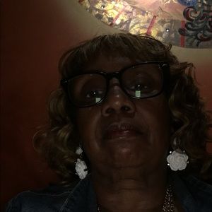 Meet your Posher, Bernice